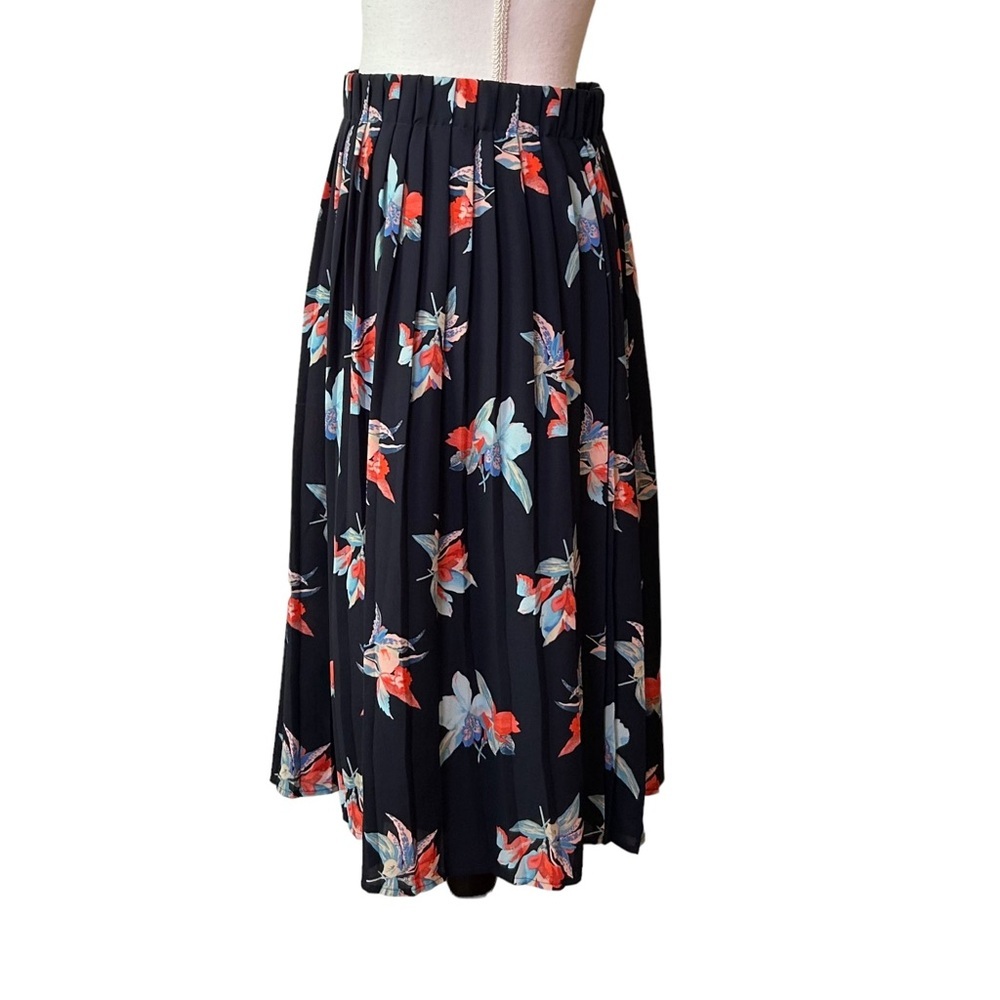 Ava &‎ Viv Floral Pull On Pleated A-line Skirt SZ 1X Navy Blue Floral Whimsical - Picture 4 of 6
